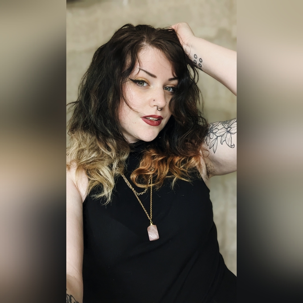 Meet your Posher, Gwen